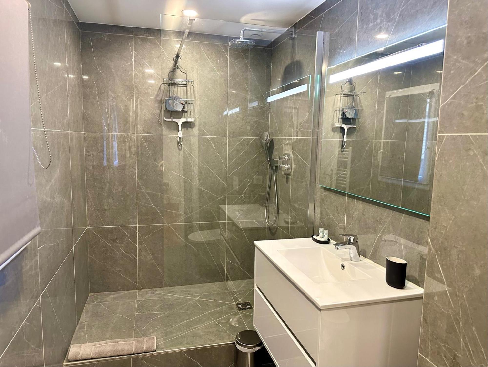 Apartment Luxurious Next To The Croisette And Palais Des Festivals